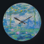 Wasserlilien, 1916-1919 von Claude Monet Große Wanduhr<br><div class="desc">Claude Monet - Wasserlilien,  1916-1919. Oscar-Claude Monet (1840-1926) war ein französischer Maler und Gründer impressionistischen Gemäldes,  der als wichtiger Vorläufer des Modernismus angesehen wird,  insbesondere in seinen Versuchen,  die Natur so zu malen,  wie er sie wahrnahm.</div>