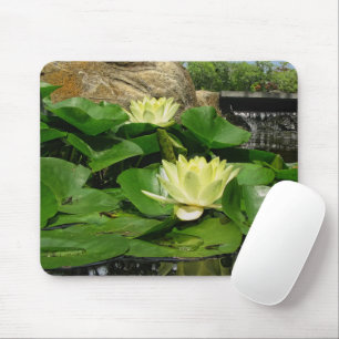 Wasserlilien im Teich Mousepad