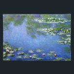 Wasserlilien von Claude Monet, Vintage Kunst Stofftischset<br><div class="desc">Wasserlilien von Claude Monet sind ein Vintager Impressionismus, ein Kunstmalerei mit Wasserlilien in einem Teich im Garten von Monet auf seiner Zuhause in Giverny, Frankreich. Ein sonniger Frühlingstag oder Sommertag mit einem strahlend blauen Himmel im Teich. Claude Monet malt gerne "en plein air" oder "im Freien". Eine Serie von über...</div>