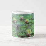 Wasserlilien von Claude Monet, Vintager Impression Jumbo-Tasse<br><div class="desc">Wasserlilien (1914) von Claude Monet ist ein Vintages impressionistisches Kunstwerk mit Blumengemälden. Eines von mehreren Gemälden der Wasserlilie, die Monet in seinem Blumengarten im Frühjahr in Giverny, Frankreich, vom Teich gemalt hat. Über den Künstler: Claude Monet (1840-1926) war Gründer der französischen impressionistischen Malerei, wobei die meisten seiner Gemälde "en plein...</div>