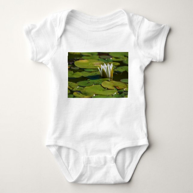 Wasserlily Blossom Baby Strampler (Vorderseite)