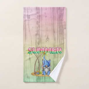 Wassermelonen-Wälder und Strand-Gnome mit Palmen Handtuch