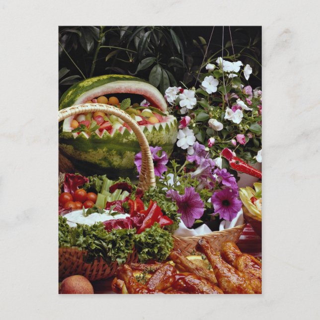 Wassermelonenkorb mit Blume schneiden Postkarte (Vorderseite)