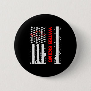 Wasserski-Grafik mit Vintage-USA-Flagge für Frau Button
