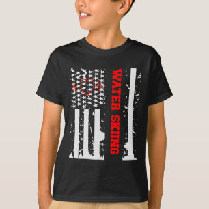 Wasserski-Grafik mit Vintage-USA-Flagge für Frau T-Shirt