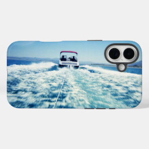 Wasserskilauf hinter Schnellboot horizontale Foto iPhone 16 Plus Hülle