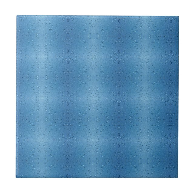 Wassertropfen gegen blauen Himmel Fliese (Vorderseite)