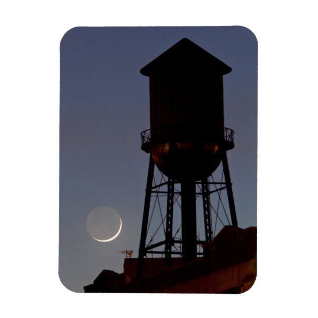 Wasserturm auf dem Dach | Crescent Moon New Jersey Magnet (Vertikal)
