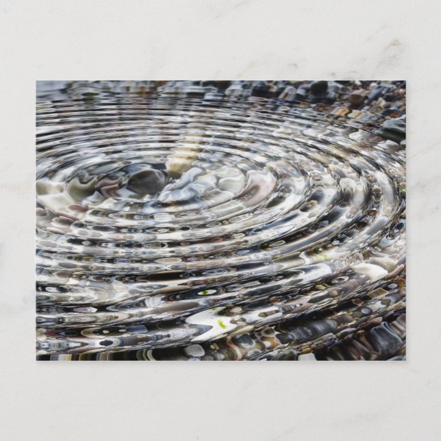 Water Ripple on Pebbles Postkarte (Vorderseite)