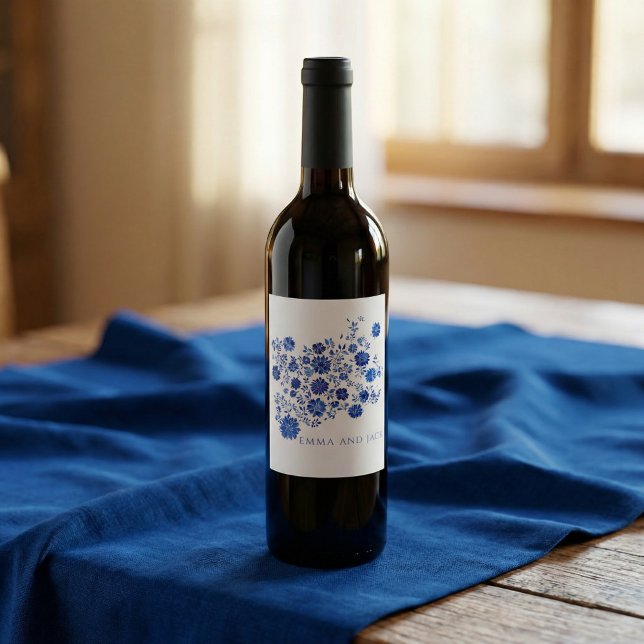Watercolor Blue Floral Bouquet Wedding Weinetikett (Watercolor Blue Floral Bouquet Wedding Wine Label)