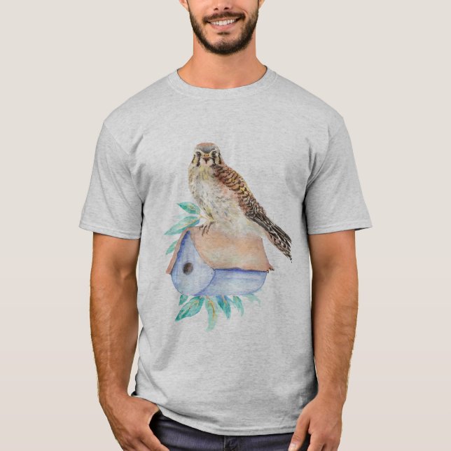 Watercolor Kestrel Sparrow Hawk Guarding Birdhouse T-Shirt (Vorderseite)