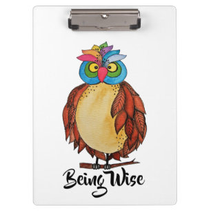 Watercolor Magical Owl mit Regenbogenfedern Klemmbrett