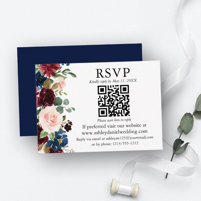 Watercolor Mixed Floral Blue QR RSVP Wedding Begleitkarte (Customize to change text color, text style or color of back of card.)