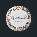 Watercolor Spring Floral Bridesmaid Button<br><div class="desc">Probieren Sie Ihre Brautmädchen mit diesem wunderschönen Abzeichen mit Aquarellblumen,  Blättern und einem Skript-Schriftart an. Passen Sie den Namen an Ihre Wünsche an.</div>