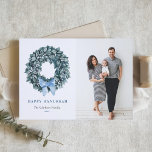 Watercolor White Berry Wreath Happy Hanukkah Foto Feiertagskarte<br><div class="desc">Happy Hanukka! Senden Sie Ihre Urlaubswünsche an Freunde und Familie mit dieser anpassbaren Hanukkah-Karte. Diese Foto Hanukkah Karte verfügt über einen weißen Winterbeerkranz in Aquarellfarbe. Personalisieren Sie diese,  indem Sie Ihre Daten hinzufügen. Die Hanukkah-Aquarell-Karte ist auch in anderen Farben und mit einem Karton erhältlich. Matching-Elemente sind ebenfalls verfügbar.</div>