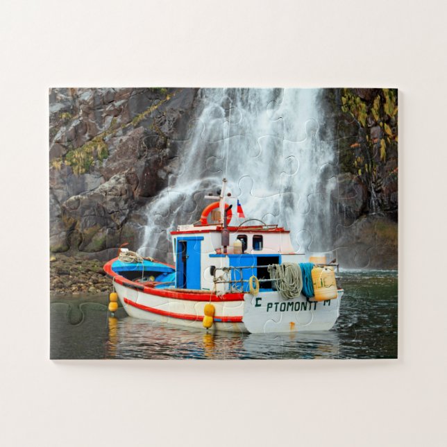 Waterfall & boat 30-pc puzzle (Horizontal)