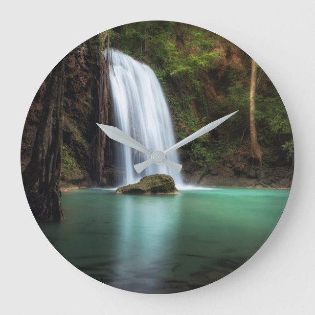 Waterfalls | Erawan Waterfall, Thailand Große Wanduhr (Vorderseite)