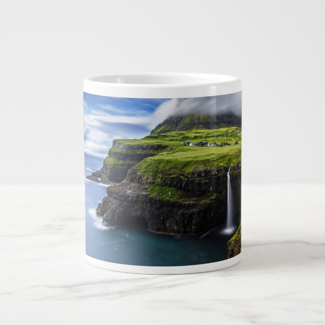 Waterfalls | Faroe Islands, Denmark Jumbo-Tasse (Vorderseite)