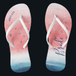 Watermelon Flip Flops Wedding Party Bride Sandals<br><div class="desc">Wassermelonen Flip Flops, die perfekt für den Rücktritt während oder nach Ihrer Hochzeit im Sommer oder Frühling! Das elegante Design ist mit einem Aquakulturkunstwerk in hübschen Marineblau- und Korallenrosa-Farbtönen und Touchs von aquamarinem Grün und Minze ausgestattet. Die Blues und das Meeresgrün der Wassermelonenrinde sind für das Meer typisch. Gehen Sie...</div>