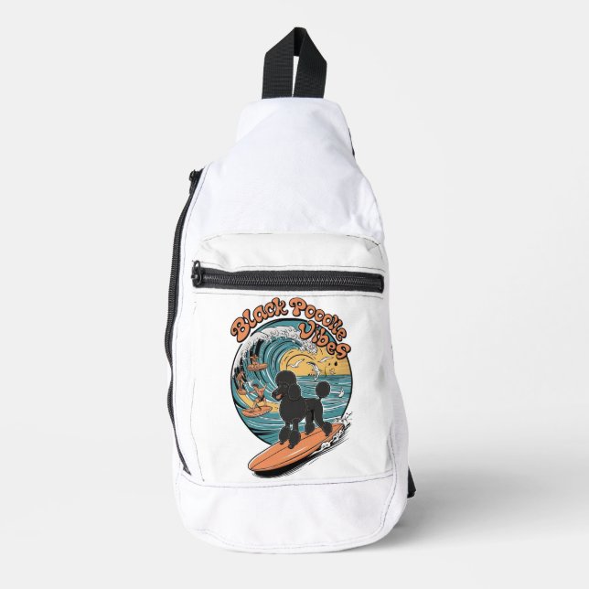 Wave-Riding Black Poodle Surfing Adventure Crossbody Bag (Vorderseite)