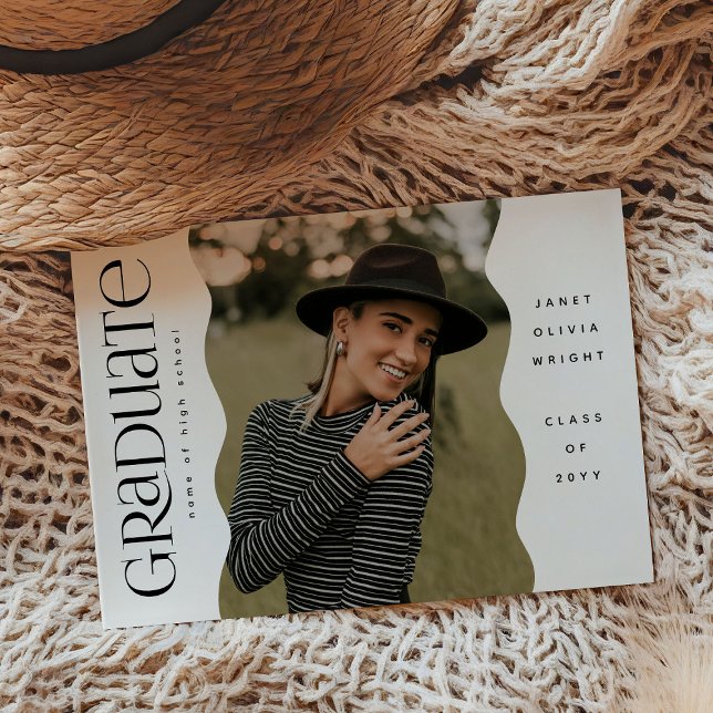 Wavy Edge Foto Modernes, einfaches Graduate Ankündigung (Von Creator hochgeladen)