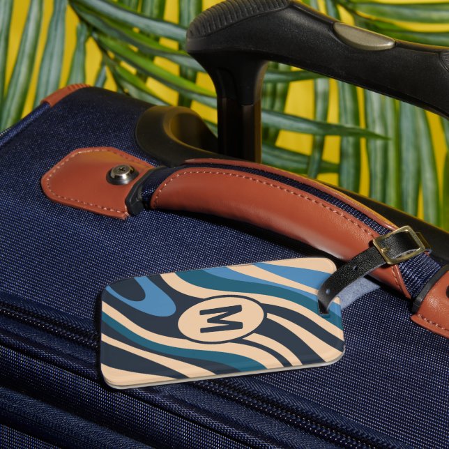 Wavy Loops Retro Abstraktes Muster Initial Blue Gepäckanhänger (Vorderseite Insitu 3)
