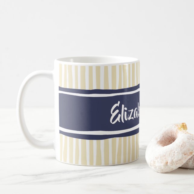 Wavy Painterly Stripes Navy und Creme mit Namen Kaffeetasse (Mit Donut)
