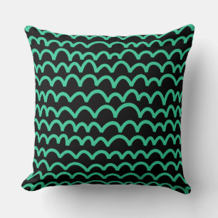 Wavy Pattern - Sea Green on Black Kissen