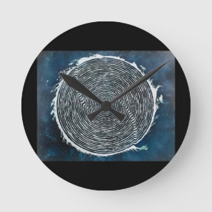 WDVH - 0008 - Handel mit Labyrinth I-2.jpg Runde Wanduhr