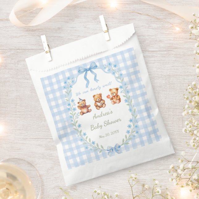 We Can Bearly Wait Blue Gingham Baby Shower  Geschenktütchen (Ausgeschnitten)