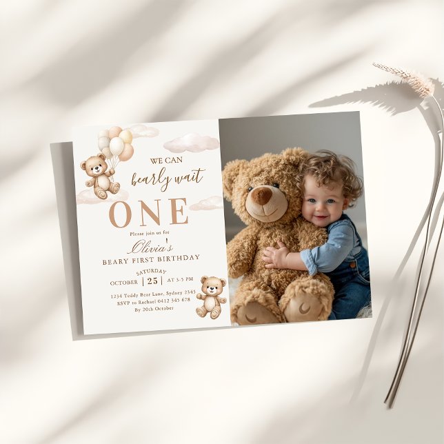 We Can Bearly Wait Elegant Teddy Birthday Photo Einladung (Von Creator hochgeladen)