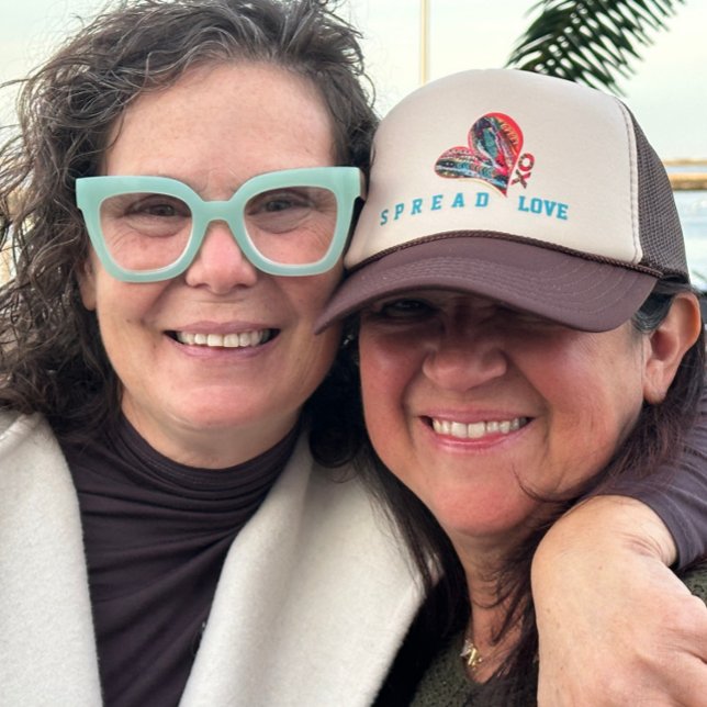 Wear Your Love trucker hat - Spread Love Truckerkappe (Von Creator hochgeladen)