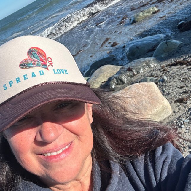 Wear Your Love trucker hat - Spread Love Truckerkappe (Von Creator hochgeladen)