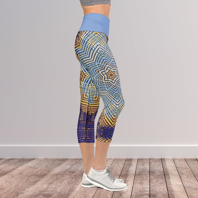 Weave Mandala Blue und Yellow Capri Leggings (Von Creator hochgeladen)