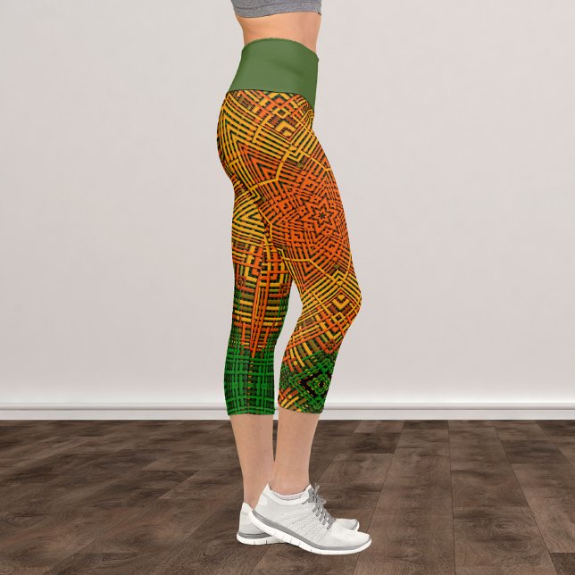Weave Mandala Gelb Orange und Grün Capri Leggings (Von Creator hochgeladen)