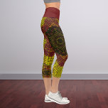 Weave Mandala Gelb und Orange Capri Leggings<br><div class="desc">Diese trendige Mandala ist gelb und orange in einem Korbflechtstil. Psychedelische Visuals für den modernen Hippie oder für alle,  die Lieben groovy Farben.</div>