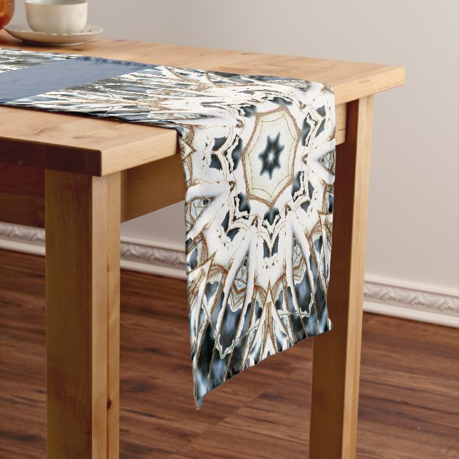 Web-Schnee Kurzer Tischläufer (Beispiel)