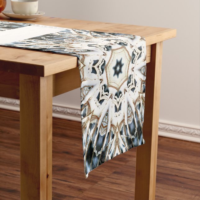 Web-Schnee Kurzer Tischläufer (Beispiel)