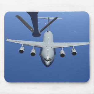 Wechselstrom - 17 Globemaster III nähert sich dem Mousepad