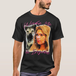 Weck mich in Hund und weiblichen Glitzer und rosa T-Shirt