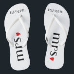 Wedding Bräute Frau-Flip Flops | Flip Flops<br><div class="desc">Ein niedlicher Zusatz zu Ihrem Strand oder zu Poolsidehochzeit! Weiß dreht Reinfälle mit dem Wort "Frau",  ein rotes Herz um und der Brautname sind personalisiert. Um des zusammenpassenden Bräutigams zu sehen Reinfälle umzudrehen bitte besichtigen meinen Speicher "die Hungarican Prinzessin" bei www.zazzle.com/hungaricanprincess*. Schauen Sie in meiner "umdrehen Reinfall" Abteilungskategorie. Glückwünsche!</div>