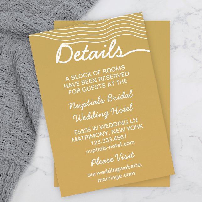 Wedding Gold White Wavy Lines Elegant Minimalistis Begleitkarte (Von Creator hochgeladen)