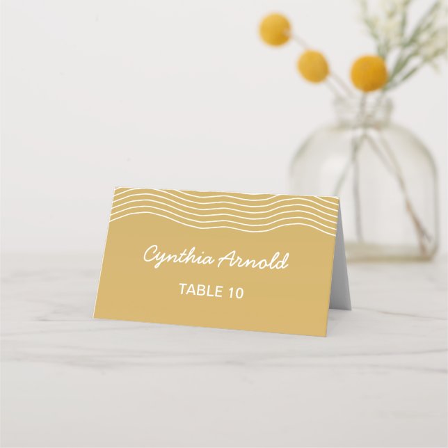 Wedding Gold White Wavy Lines Elegant Minimalistis Platzkarte (Vorderseite)