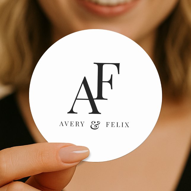 Wedding Monogram Elegant Einfach Minimalistisch Runder Aufkleber (Minimalist wedding monogram stickers for envelopes favors & more)