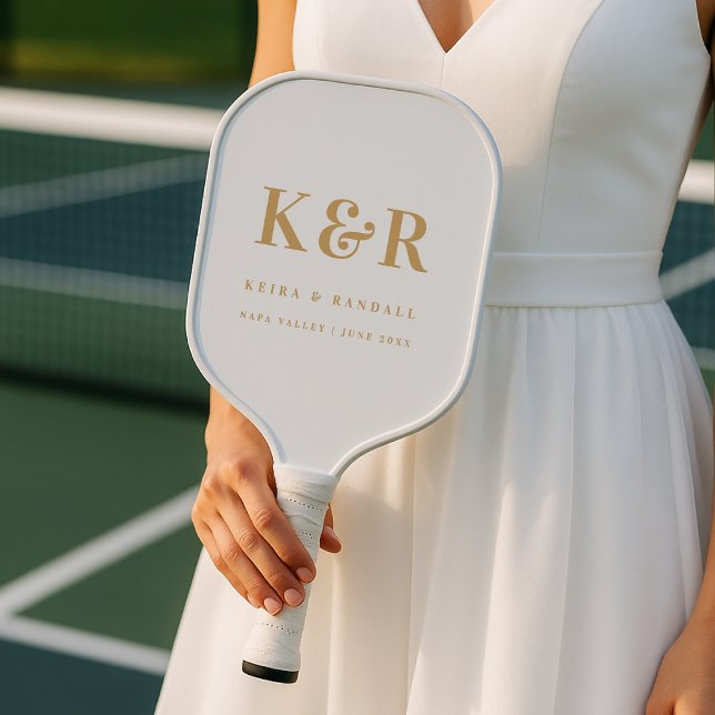 Wedding Monogram Minimalistisch Simple Gold and Wh Pickleball Schläger (Von Creator hochgeladen)