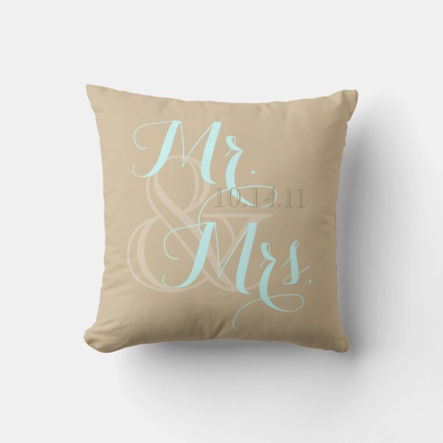 Wedding Tan Swirl Pillow Mr. und Mrs. Kissen (Vorderseite)