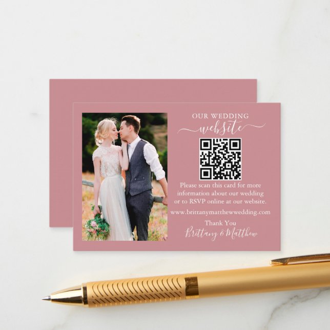 Wedding Website Minimalistisch QR Foto Dusty Rose Begleitkarte (Vorderseite/Rückseite Beispiel)