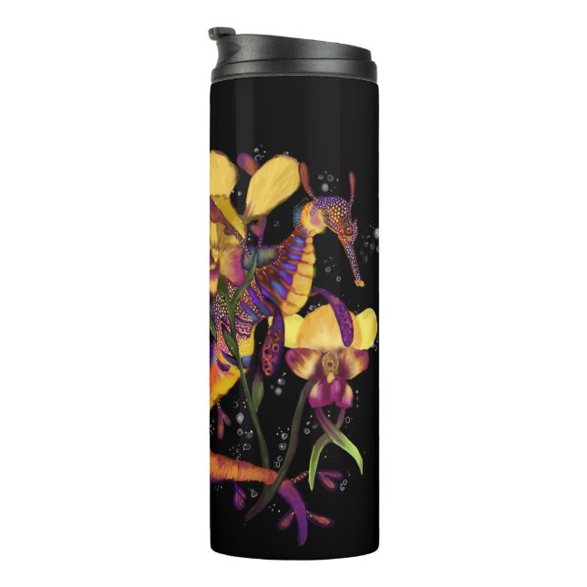 Weedy Seadragon mit Orchids Thermosbecher (Nach rechts gedreht)