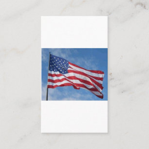 Wehende amerikanische Flagge gegen blauen Himmel Visitenkarte