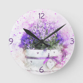 Weiblich, Lavendel und lila Blumenblumenstrauß Runde Wanduhr